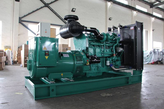 阳江320kw康明斯柴油发电车出租组图片 阳江320kw康明斯柴油发电车出租组图片