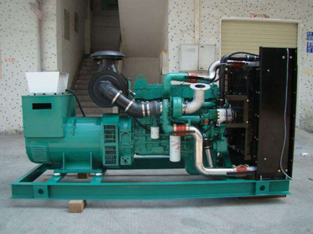 阳江1100kw康明斯柴油发电机组图片 阳江1100kw康明斯柴油发电机组图片